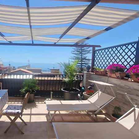 Terrazza Enjoy Apartment Letojanni Luaran gambar